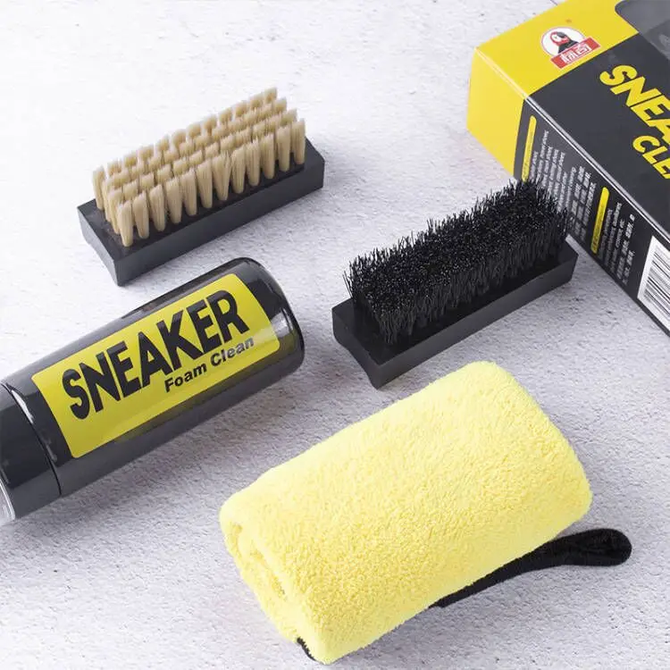 Bezwodny piankowy środek do cz – Sneaker Care Accessories recenzja i cena
